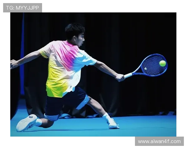 中国网球新星连胜突破国际赛场 奋力冲击世界前十引关注 中国网球新星连胜突破国际赛场 奋力冲击世界前十引关注