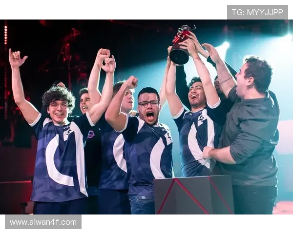 全球总决赛上演世纪对决新王登基引爆电竞圈热潮