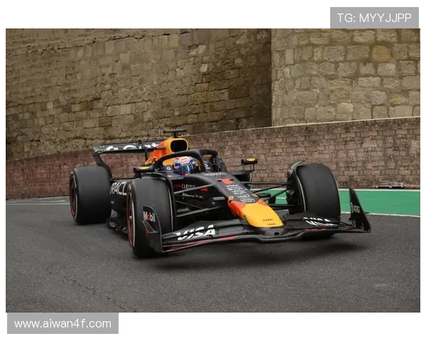 维斯塔潘再度称王本赛季F1收官战爆发激烈冠军争夺战