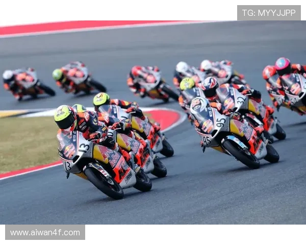 摩托车赛季再掀高潮，MotoGP新赛季竞争激烈明星车手精彩表现引关注