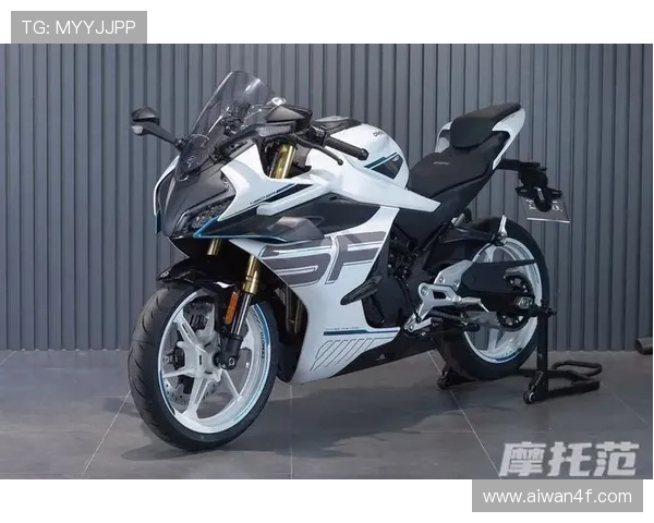 摩托车大奖赛最新战况揭晓 世界冠军争夺战进入白热化阶段