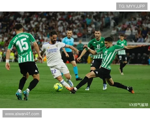 皇家贝蒂斯新赛季引援与战术调整引发西甲关注球迷热议俱乐部未来布局发展